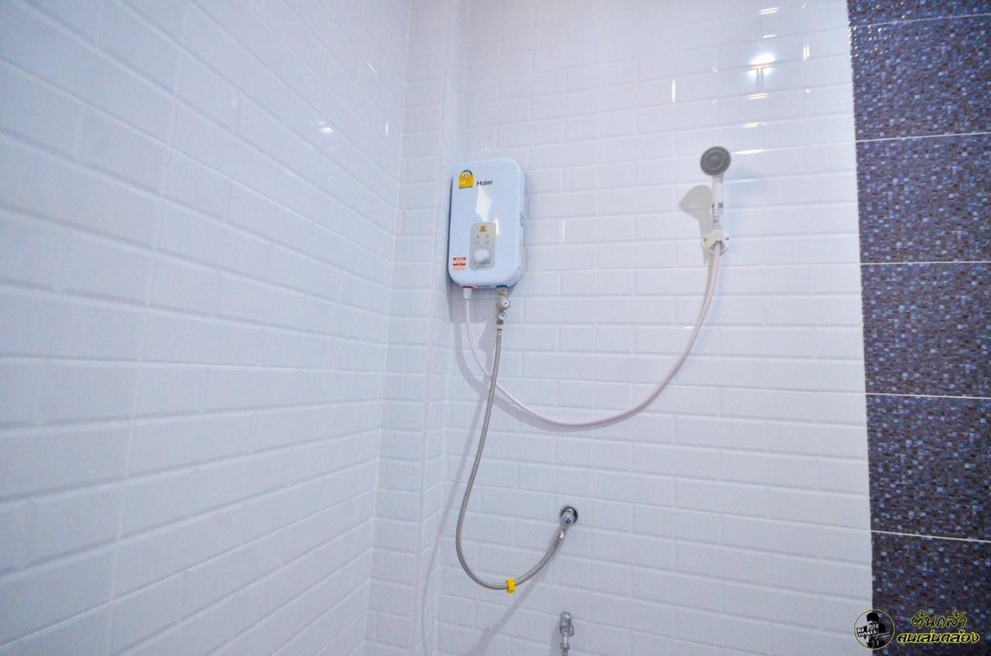 L&D (แอ่ว-ดี) residence Ngao ภายนอก รูปภาพ